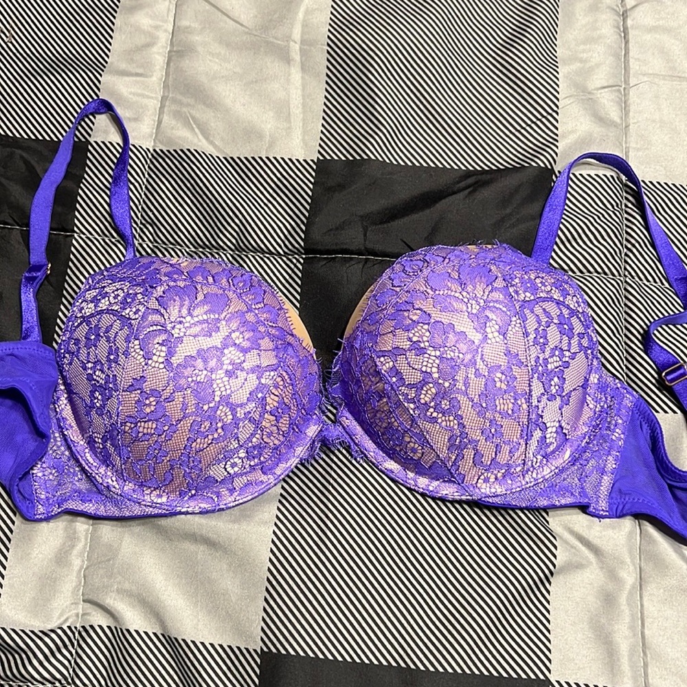 Victoria’s Secret push up bra